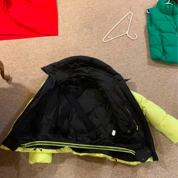 Goldbergh winter coat ladies size 8 - Picture 3 of 4